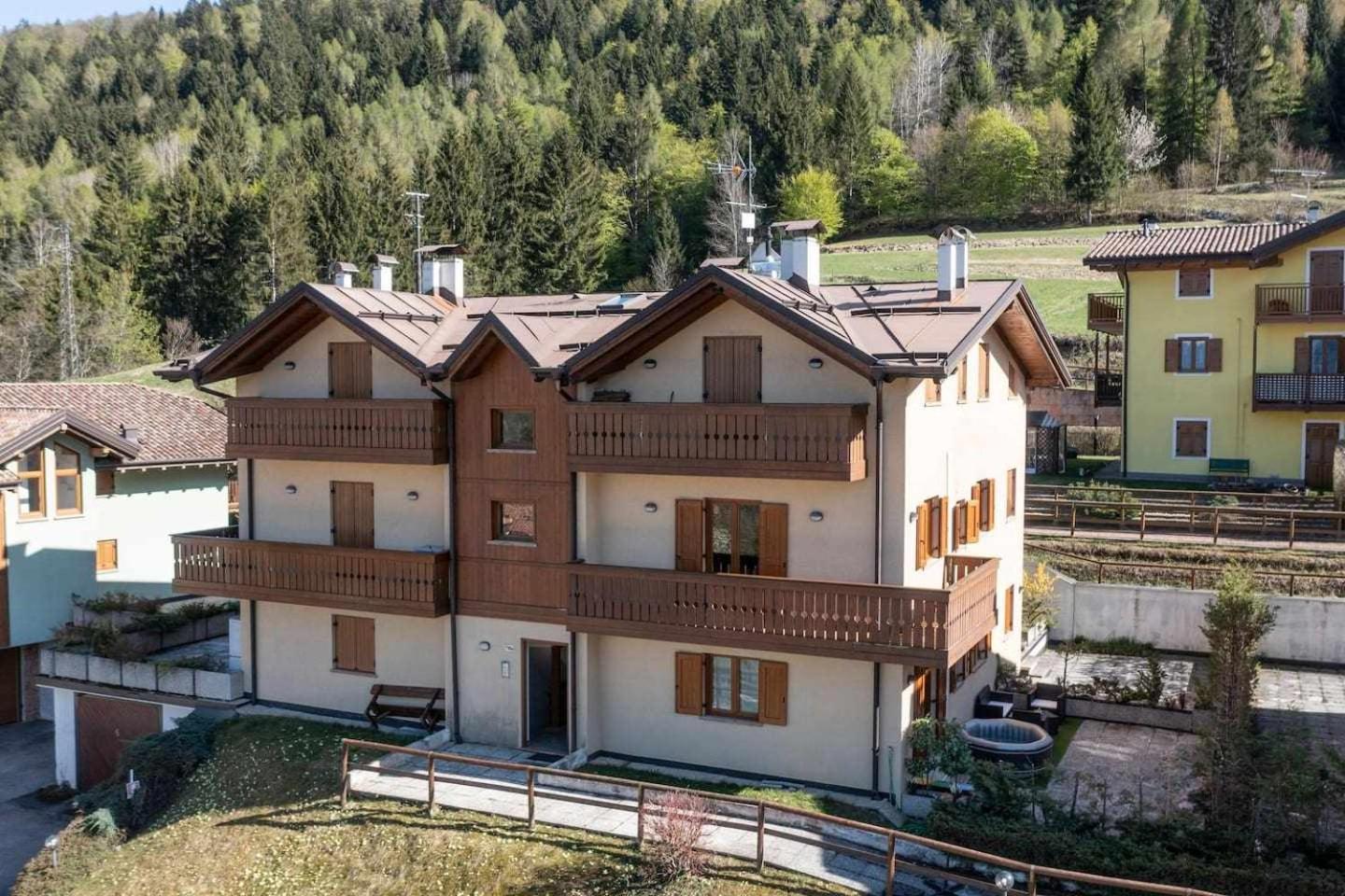 Nature La Casa Della Montagna Apartment Cavedago Exterior photo